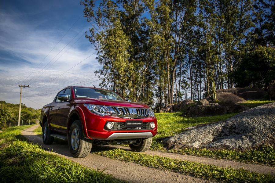  Mitsubishi L200 Triton Sport 2016 года  (LA) (фото 8 из 30)